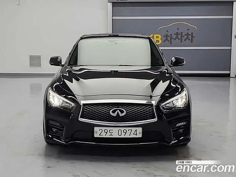 Infiniti Q50 2015 3.5 Автомат в Москве № 249130, фото 1