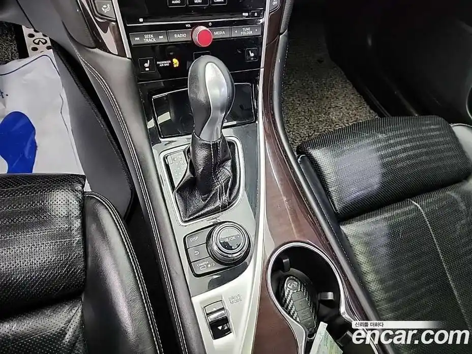 Infiniti Q50 2015 3.5 Автомат в Москве № 249130, фото 8