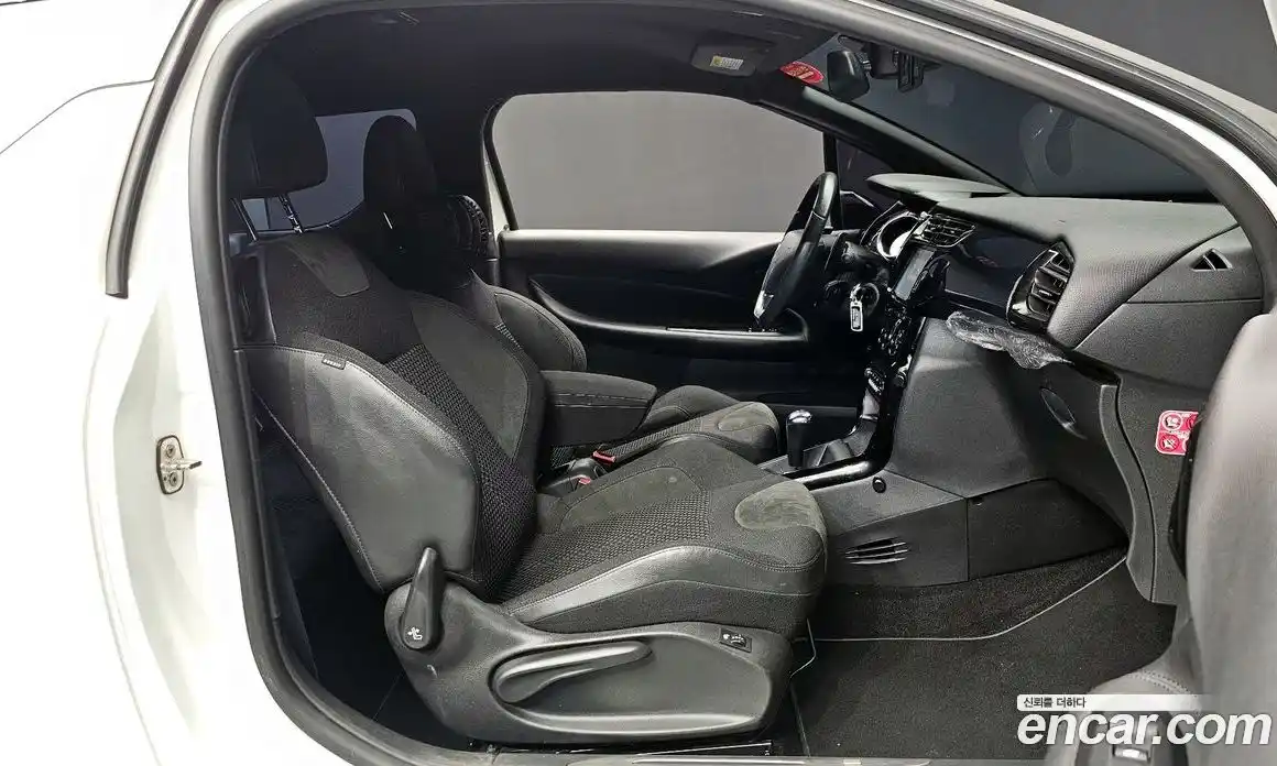 Citroen DS3 2014 1.6 Автомат в Москве № 256802, фото 10