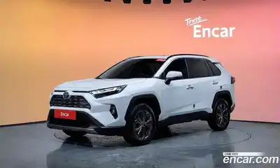Toyota RAV4, 2024
