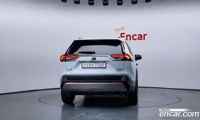 Toyota RAV4 2024 2.5 Автомат в Москве № 269271, миниатюра 11