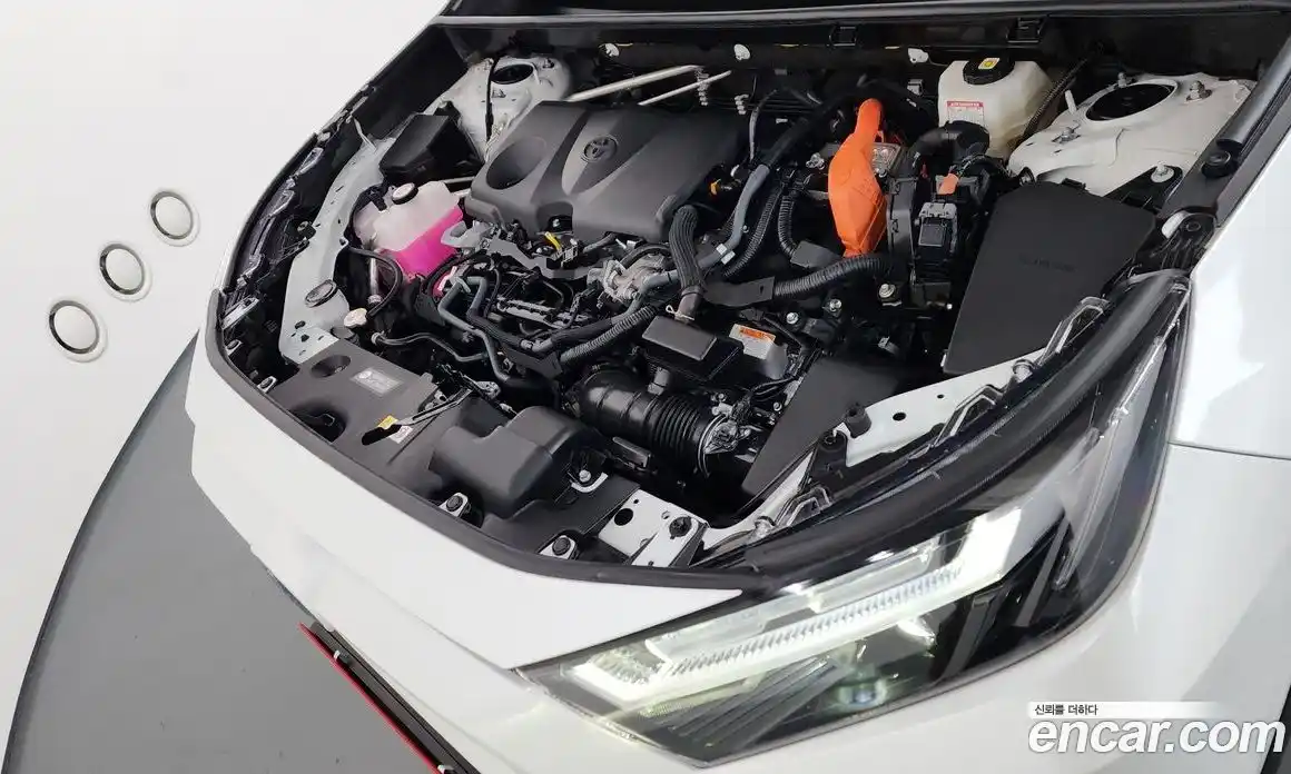 Toyota RAV4 2024 2.5 Автомат в Москве № 269271, фото 17