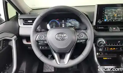 Toyota RAV4 2024 2.5 Автомат в Москве № 269271, миниатюра 2