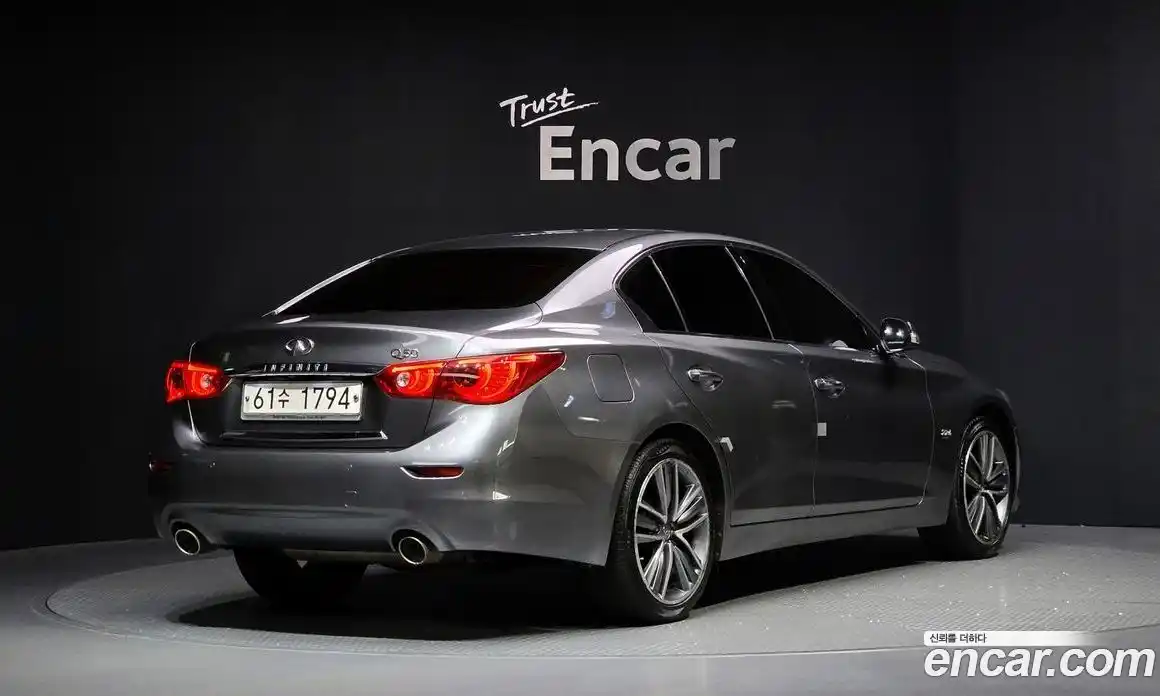 Infiniti Q50 2016 2.1 Автомат в Москве № 271095, фото 14