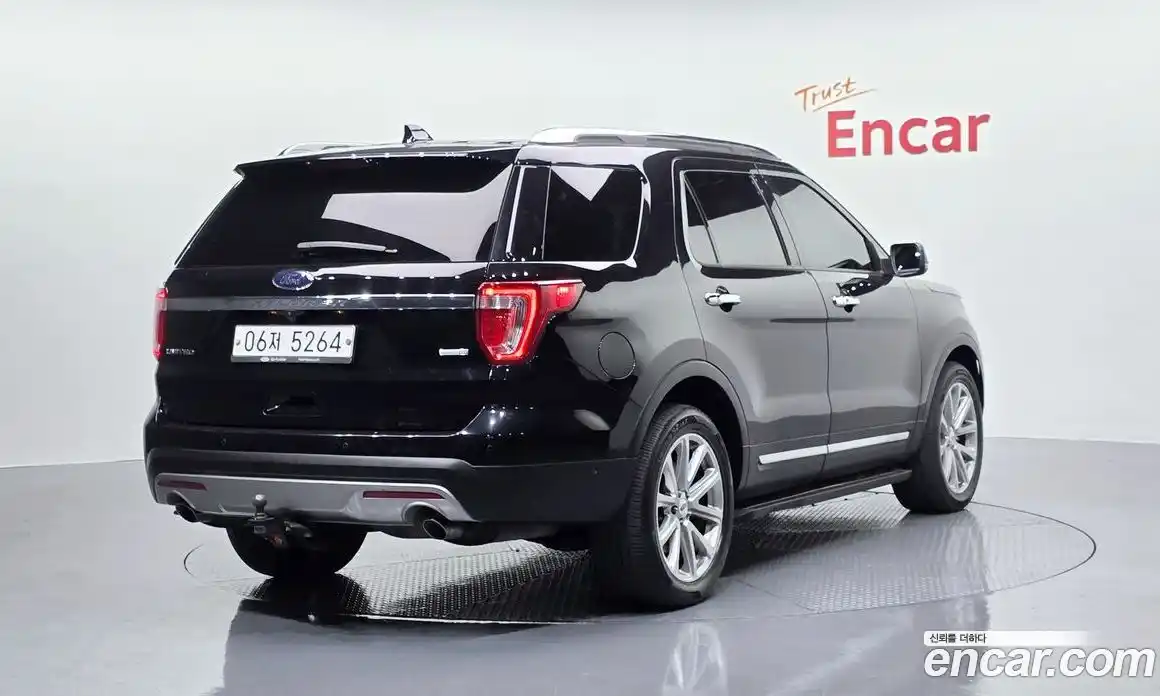 Ford Explorer 2017 2.3 Автомат в Москве № 280903, фото 13