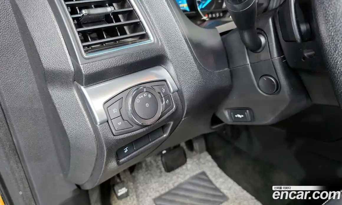 Ford Explorer 2017 2.3 Автомат в Москве № 280903, фото 16