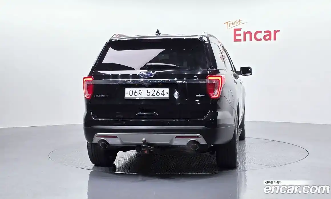 Ford Explorer 2017 2.3 Автомат в Москве № 280903, фото 18