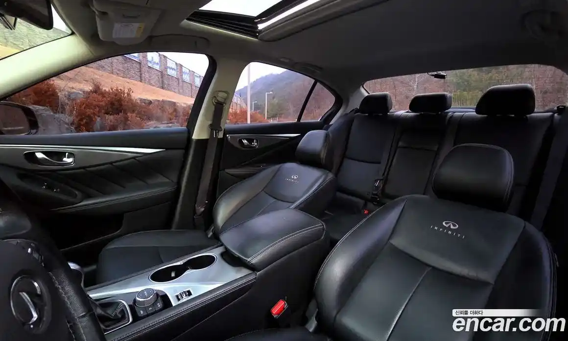 Infiniti Q50 2015 2.1 Автомат в Москве № 295916, фото 12