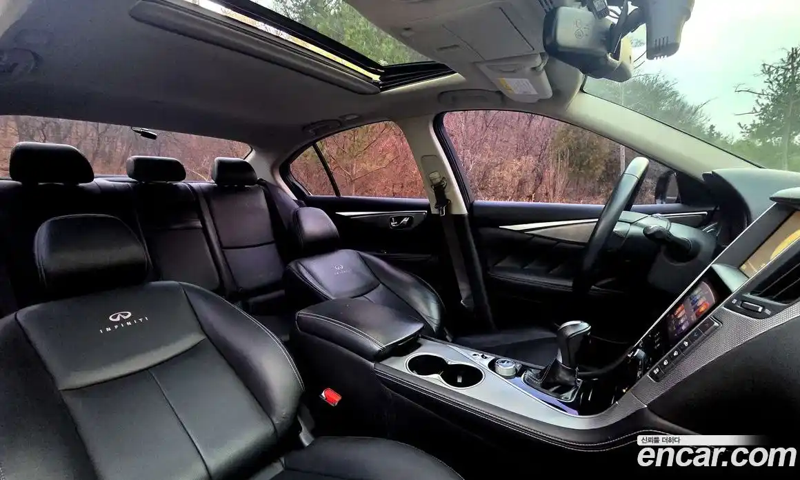 Infiniti Q50 2015 2.1 Автомат в Москве № 295916, фото 13
