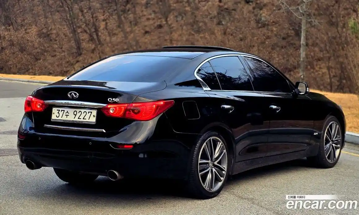 Infiniti Q50 2015 2.1 Автомат в Москве № 295916, фото 3