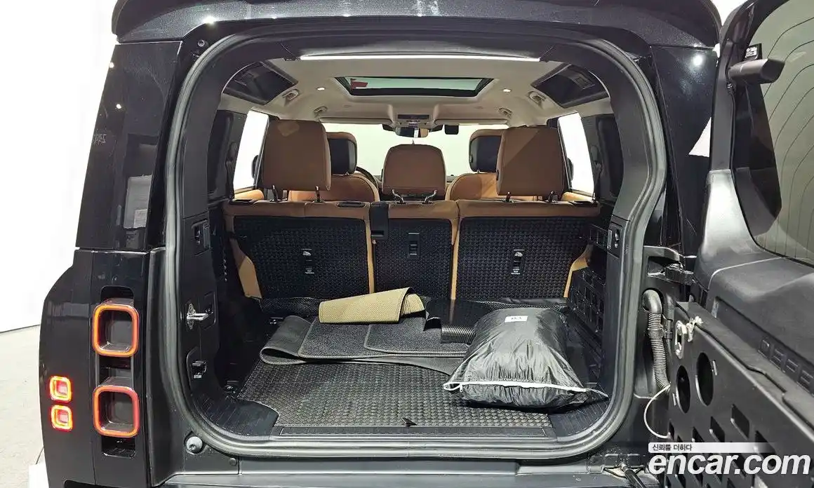 Land Rover Defender 2023 3.0 Автомат в Москве № 297904, фото 12