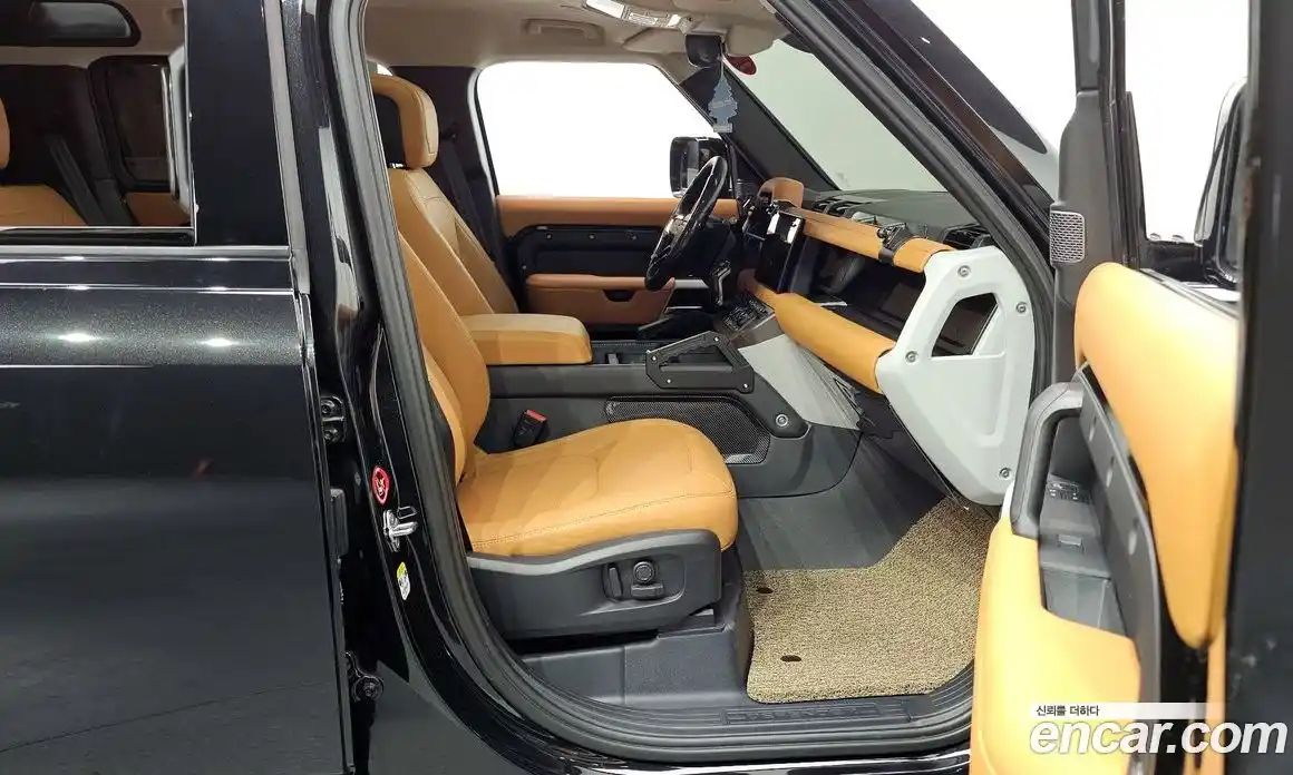 Land Rover Defender 2023 3.0 Автомат в Москве № 297904, фото 14