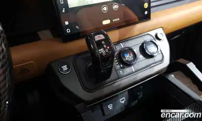 Land Rover Defender 2023 3.0 Автомат в Москве № 297904, миниатюра 3