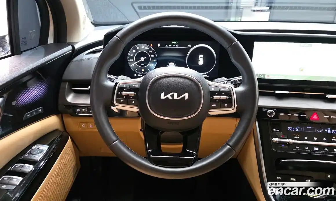 Kia Canival 2023 3.5 Автомат в Москве № 307111, фото 13