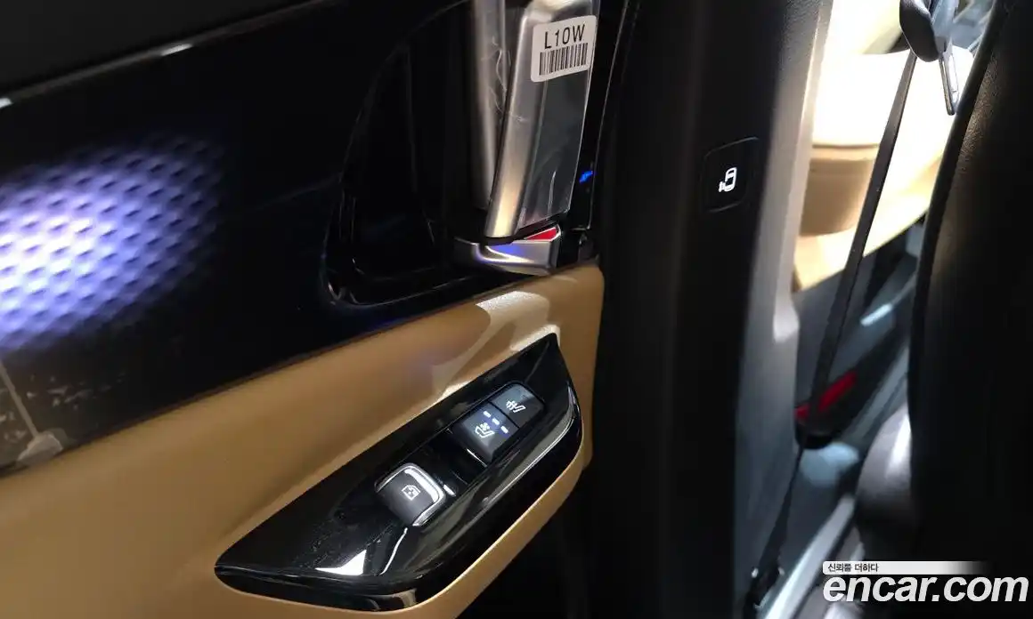 Kia Canival 2023 3.5 Автомат в Москве № 307111, фото 19