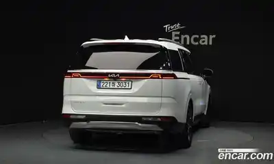 Kia Canival 2023 3.5 Автомат в Москве № 307111, миниатюра 4