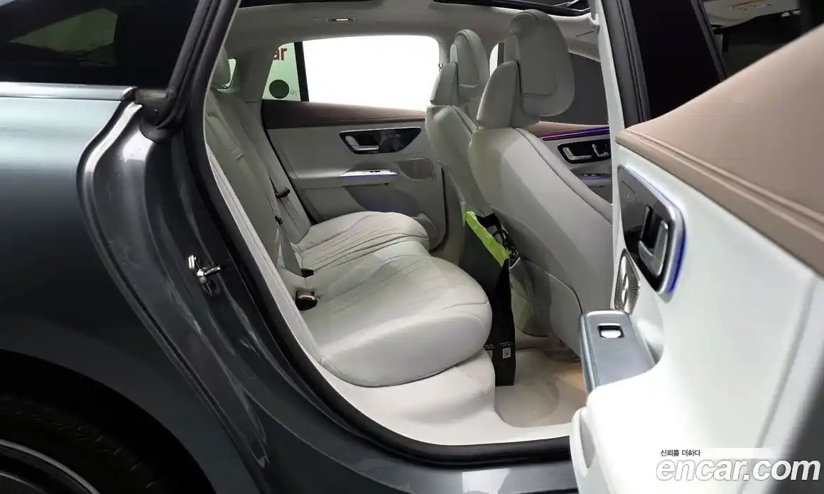 Mercedes-Benz EQE 2023 0.3 Автомат в Москве № 307722, фото 12