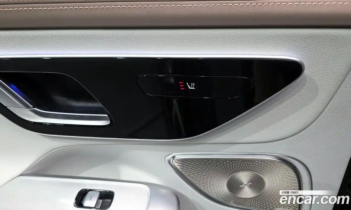 Mercedes-Benz EQE 2023 0.3 Автомат в Москве № 307722, фото 17