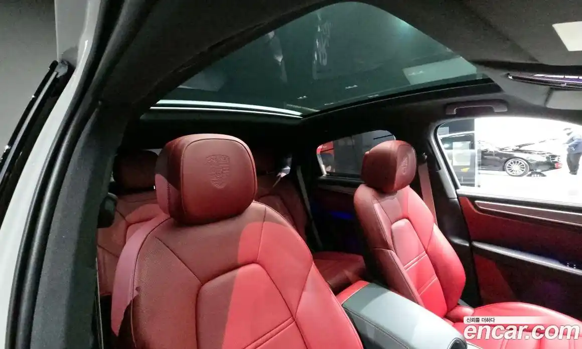 Porsche Cayenne 2023 3.0 Автомат в Москве № 312695, фото 15