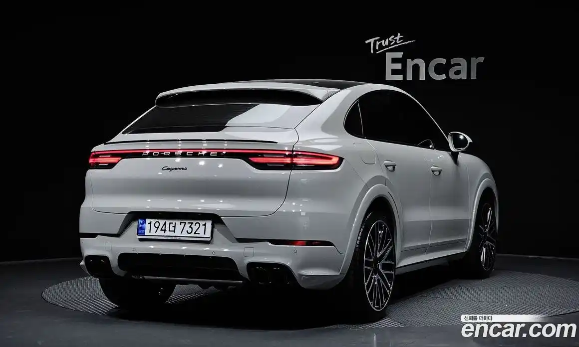 Porsche Cayenne 2023 3.0 Автомат в Москве № 312695, фото 8