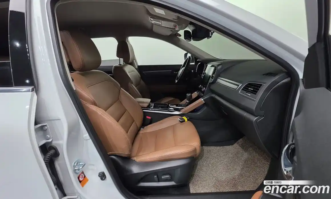 Renault QM6 2023 2.0 Автомат в Москве № 316199, фото 16