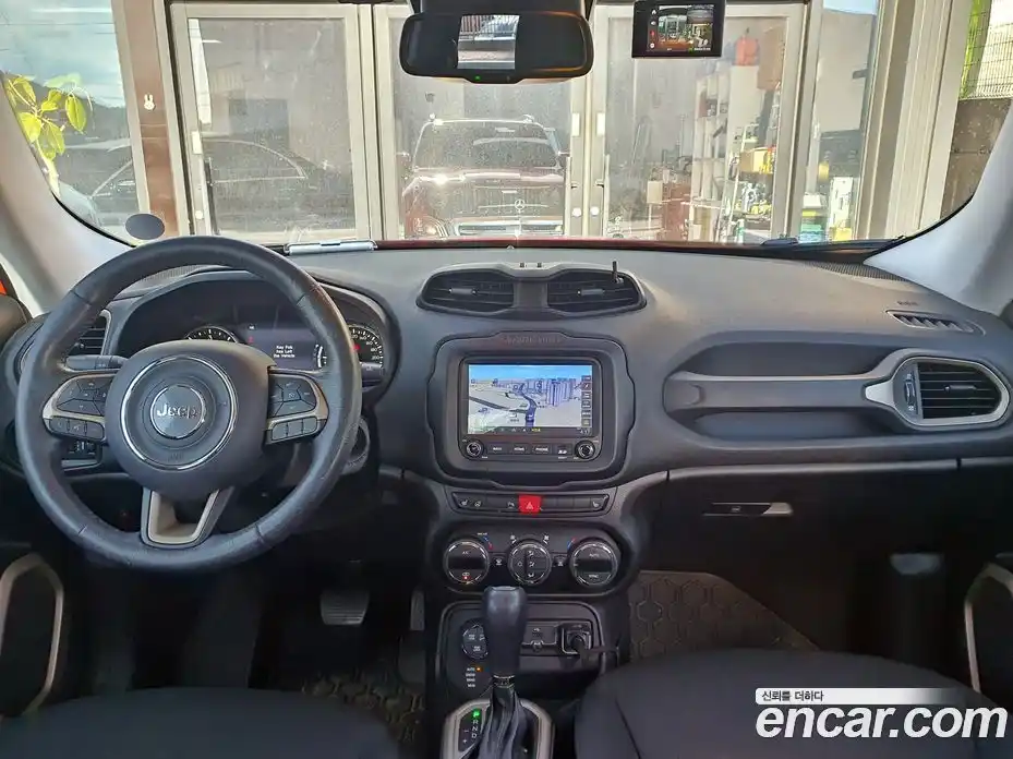 Jeep Renegade 2016 2.0 Автомат в Москве № 323494, фото 5