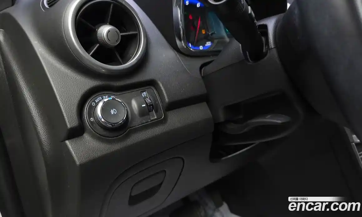 Chevrolet Trax 2016 1.6 Автомат в Москве № 332539, фото 10