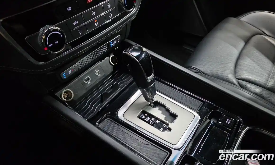 SsangYong Rexton 2018 2.2 Автомат в Москве № 35500, фото 9