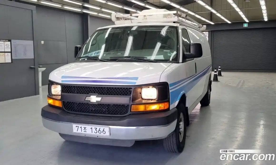 Chevrolet Express Van 2008 6.0 Механическая в Москве № 375164, фото 2