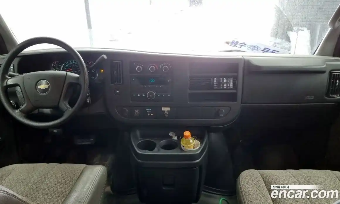 Chevrolet Express Van 2008 6.0 Механическая в Москве № 375164, фото 8