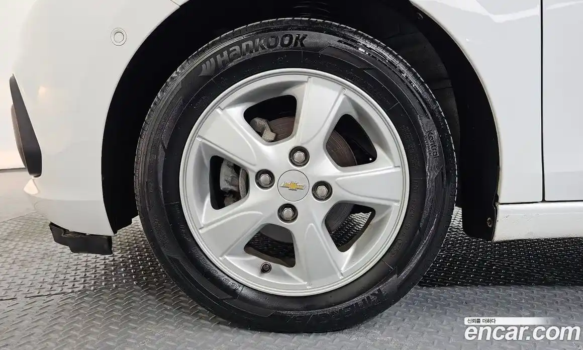 Chevrolet Spark 2017 1.0 Робот в Москве № 37663, фото 3