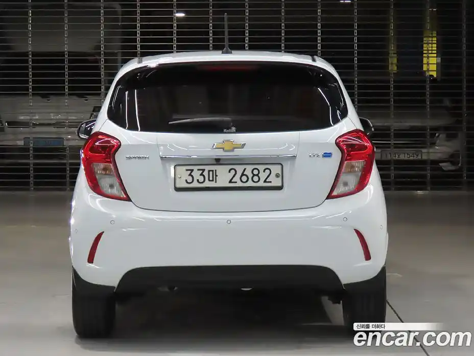 Chevrolet Spark 2016 1.0 Автомат в Москве № 37921, фото 4