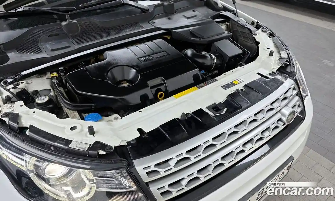 Land Rover Discovery Sport 2017 2.0 Автомат в Москве № 392481, фото 6