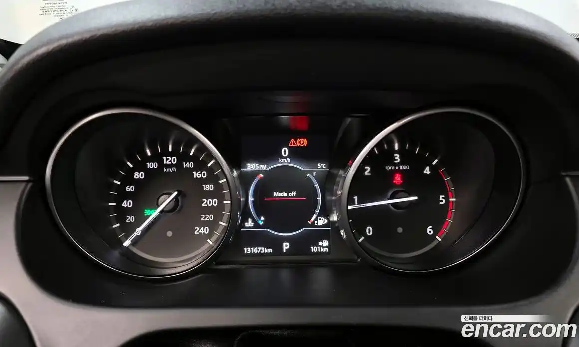 Land Rover Discovery Sport 2017 2.0 Автомат в Москве № 392481, фото 8