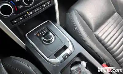 Land Rover Discovery Sport 2017 2.0 Автомат в Москве № 392481, миниатюра 9