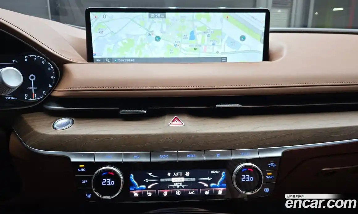 Genesis G80 2024 2.5 Автомат в Москве № 404718, фото 16