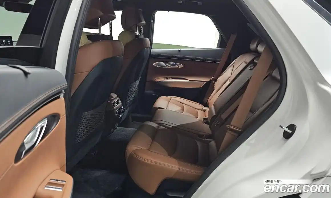 Genesis GV70 2023 2.5 Автомат в Москве № 418994, фото 12