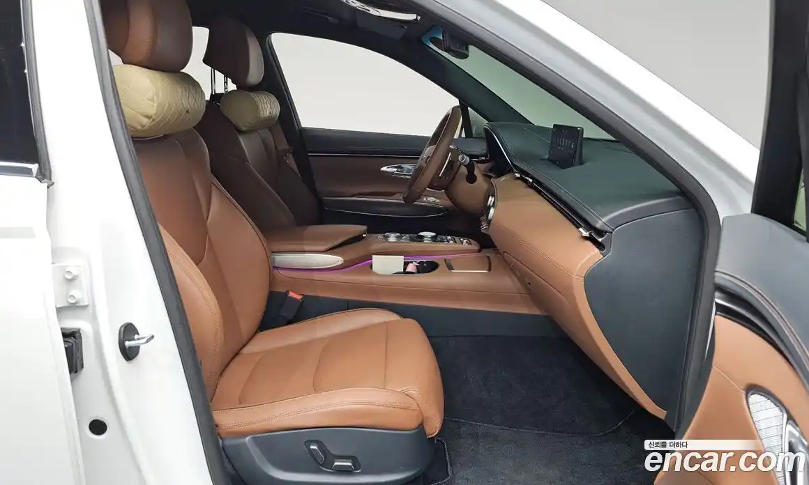 Genesis GV70 2023 2.5 Автомат в Москве № 418994, фото 10