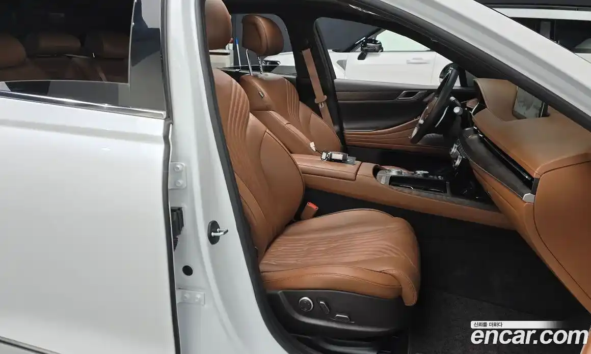 Genesis G80 2023 2.5 Автомат в Москве № 419247, фото 9