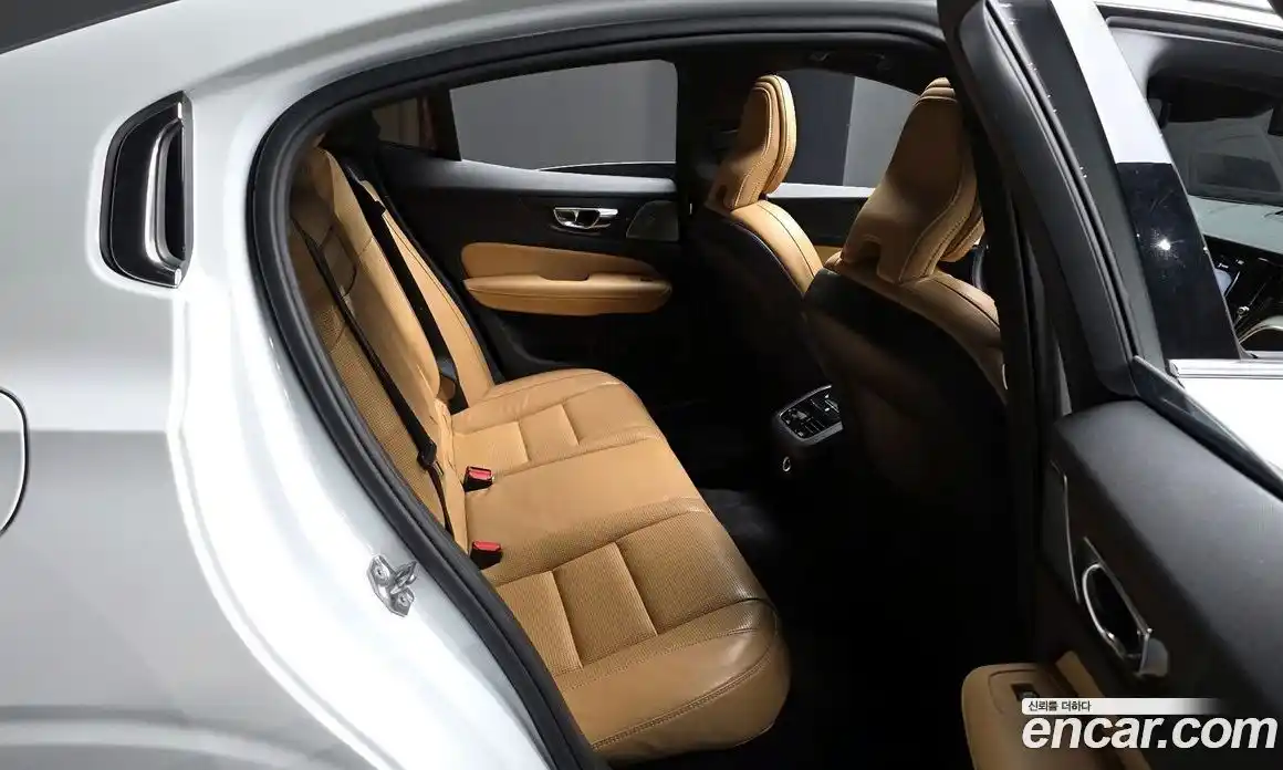 Volvo S60 2020 2.0 Автомат в Москве № 429906, фото 12