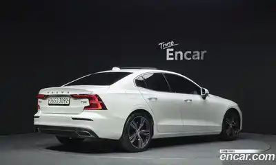 Volvo S60 2020 2.0 Автомат в Москве № 429906, миниатюра 2