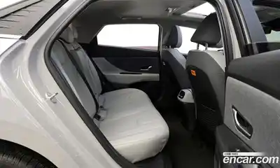 Hyundai Avante 2023 1.6 Автомат в Москве № 449461, миниатюра 12