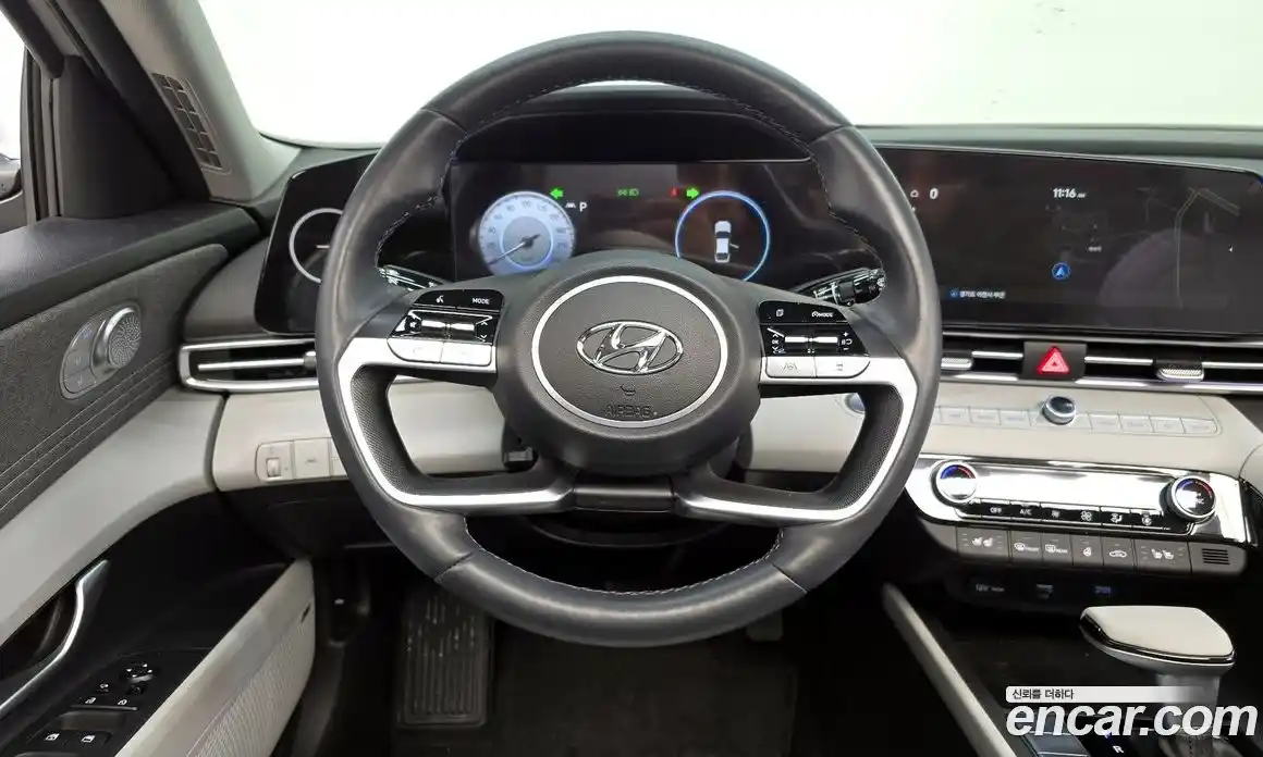 Hyundai Avante 2023 1.6 Автомат в Москве № 449461, фото 13