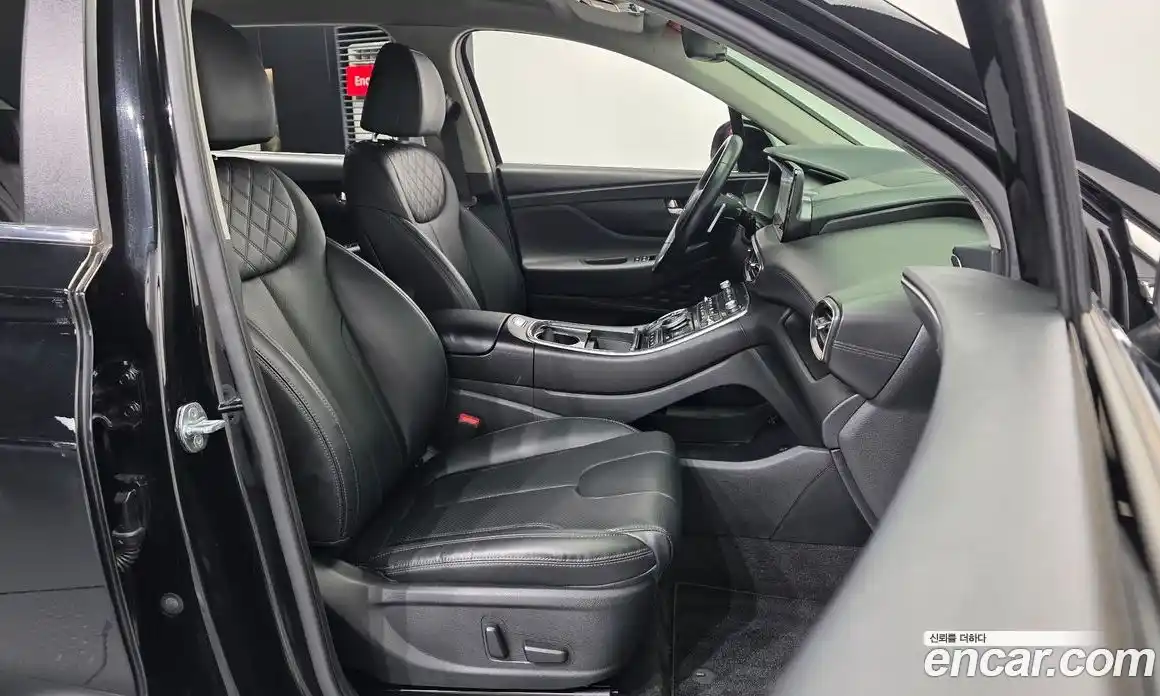 Hyundai Santa Fe 2022 2.5 Автомат в Москве № 449780, фото 11