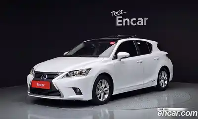 Lexus CT200h, 2016