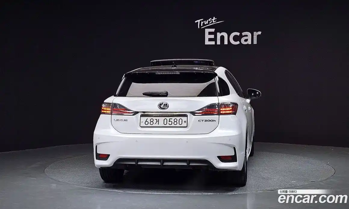 Lexus CT200h 2016 1.8 Автомат в Москве № 466114, фото 4