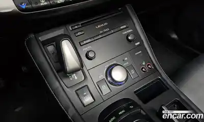 Lexus CT200h 2016 1.8 Автомат в Москве № 466114, миниатюра 9