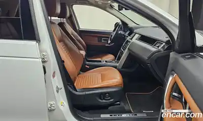 Land Rover Discovery Sport 2016 2.0 Автомат в Москве № 471480, миниатюра 11