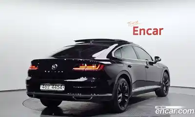 Volkswagen Arteon 2018 2.0 Автомат в Москве № 472290, миниатюра 2