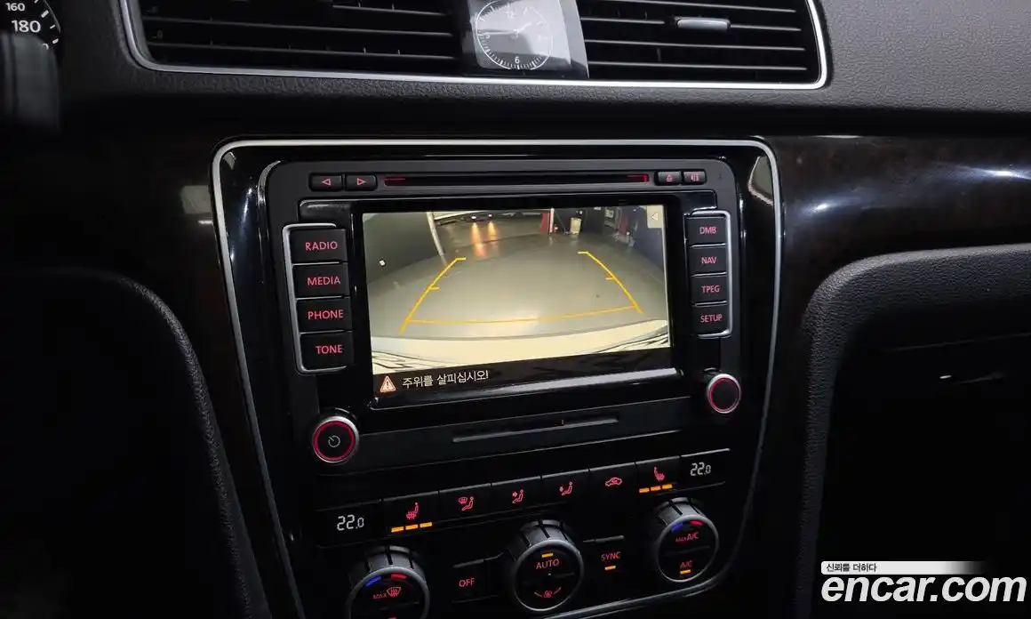 Volkswagen Passat 2015 2.0 Автомат в Москве № 472299, фото 15